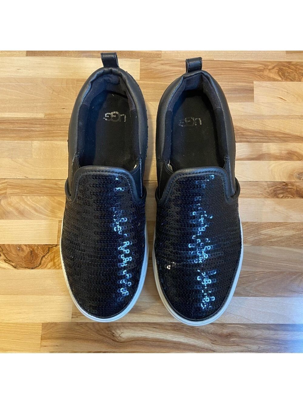UGG black sequins slip on loafers flat shoes white sole size 4 - Picture 5 of 16